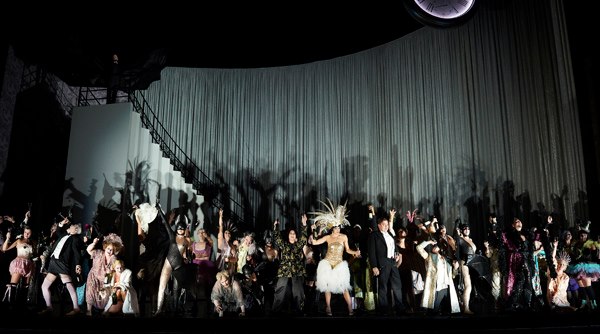 die Fledermaus, Canadian Opera Company. Photo by Michael Cooper